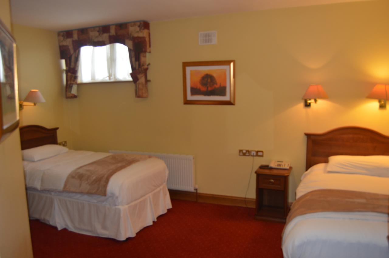 The Anglers Rest Hotel Headford Exteriör bild