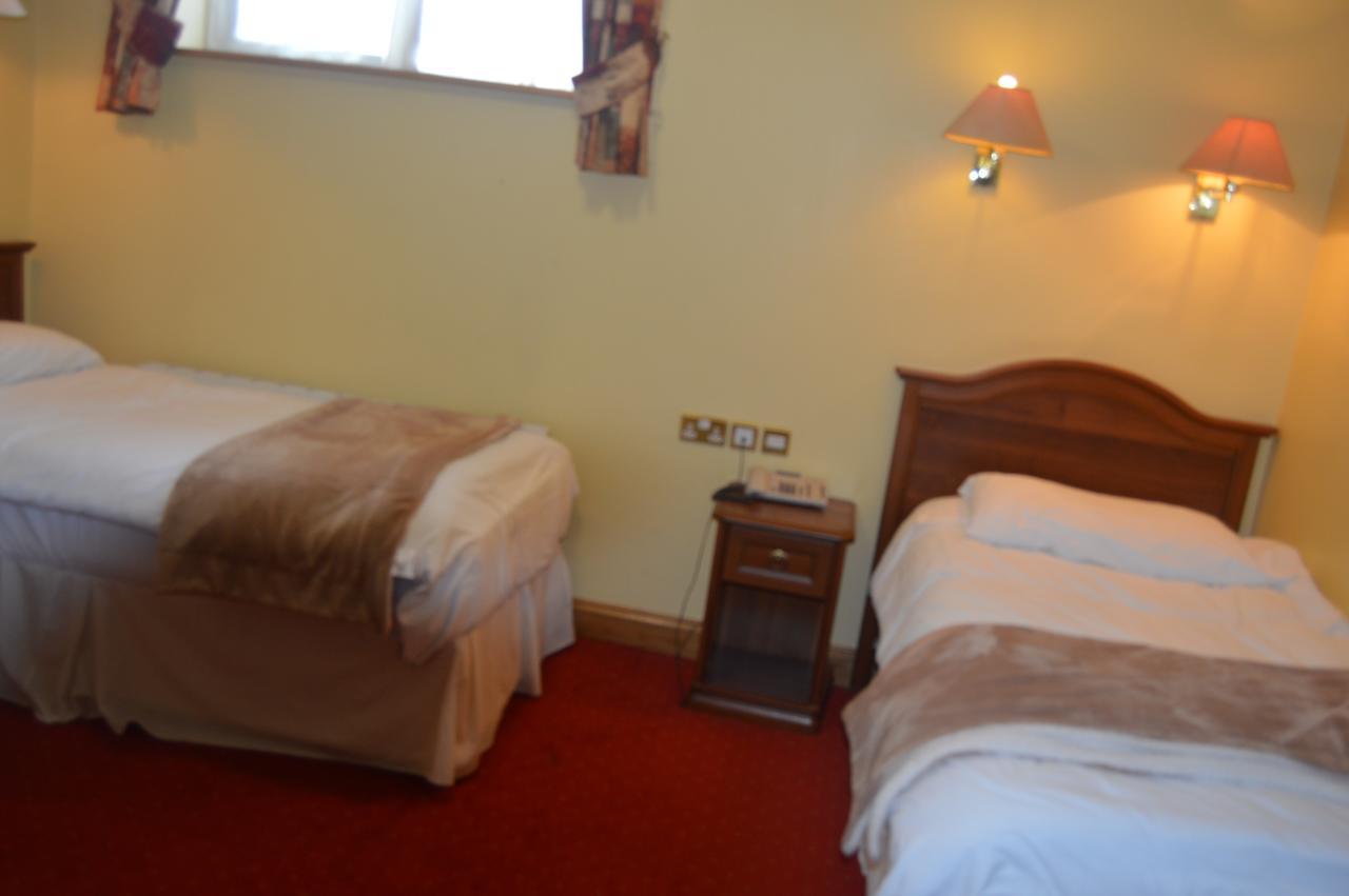 The Anglers Rest Hotel Headford Exteriör bild