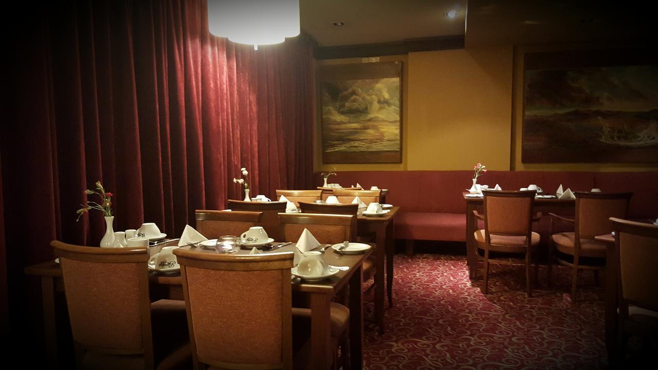 The Anglers Rest Hotel Headford Exteriör bild